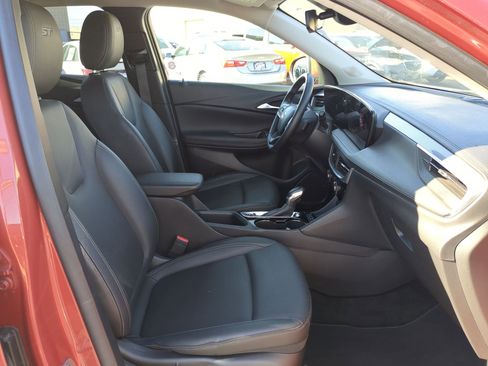 Used 2024 Buick Encore GX Sport Touring image 32