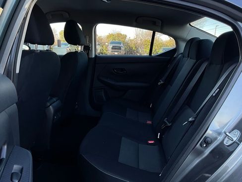 Used 2025 Nissan Sentra SV image 10