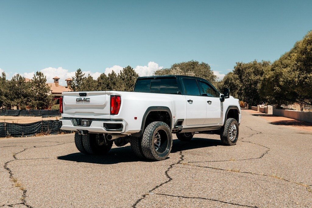 Used 2023 GMC Sierra 3500 Denali w/ Denali Ultimate Package AWD/4WD image 7