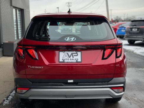 Used 2025 Hyundai Tucson SE FWD image 4