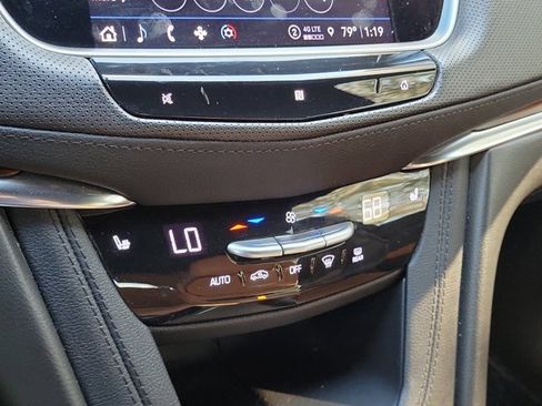 Used 2021 Cadillac XT5 Premium Luxury image 21