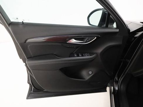 Used 2023 Buick Envision Essence image 8