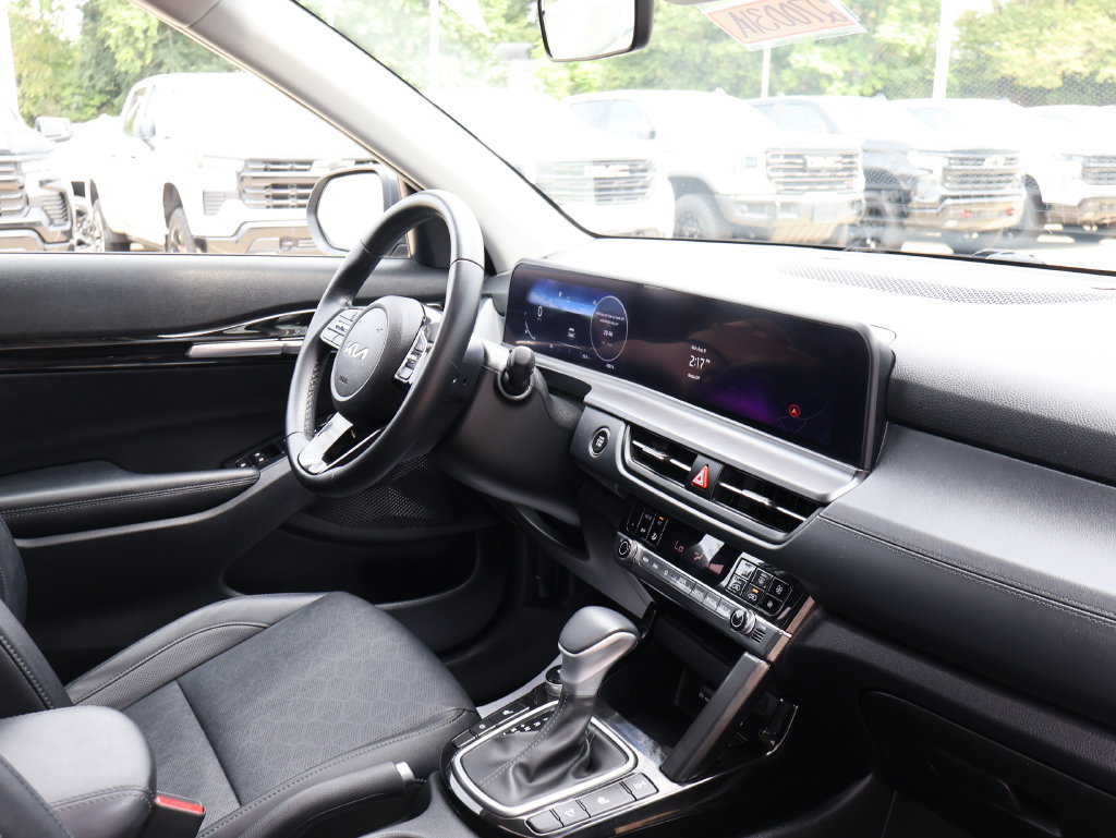 Used 2024 Kia Seltos EX AWD/4WD image 35