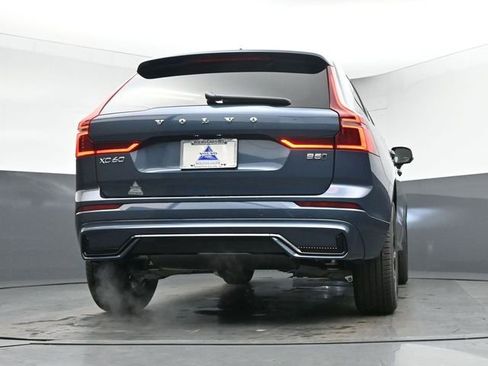 New 2026 Volvo XC60 B5 Core w/ Climate Package image 39