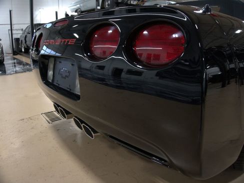 Used 2002 Chevrolet Corvette w/ Preferred Equipment Group2 image 21