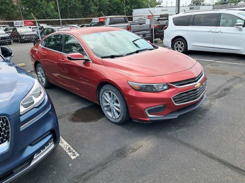 Used 2016 Chevrolet Malibu LT w/ Power Convenience Package FWD image 6
