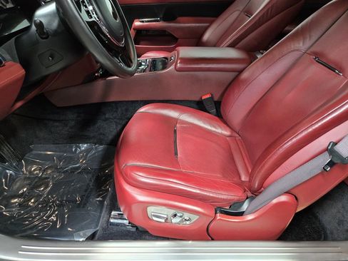 Used 2015 Rolls-Royce Wraith image 12