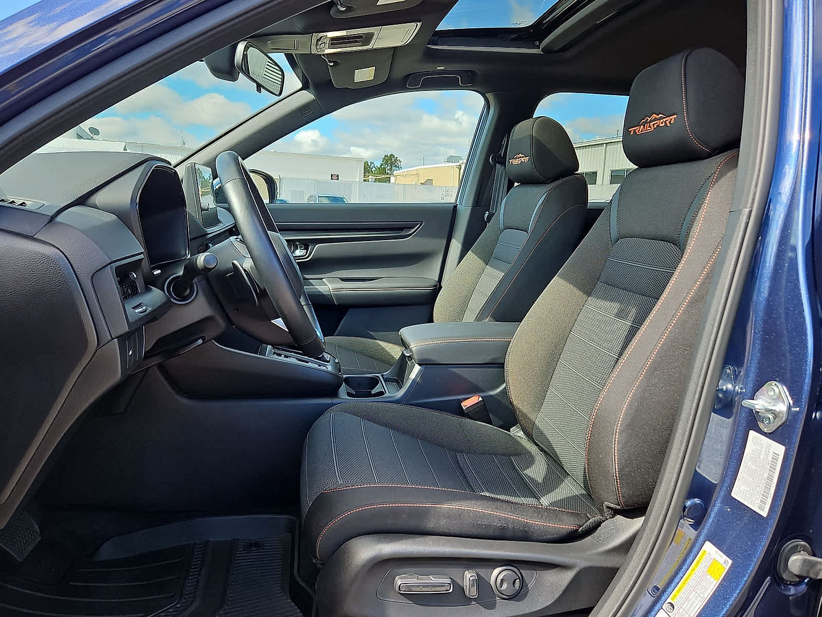 Used 2026 Honda CR-V TrailSport image 25