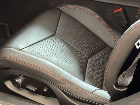 Used 2025 Chevrolet Corvette Z06 w/ Stealth Interior Trim Package RWD image 19