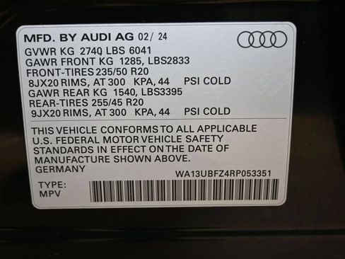 Used 2024 Audi Q4 e-tron Premium Plus AWD/4WD image 43