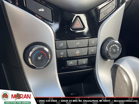 Used 2015 Chevrolet Cruze LT image 19