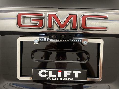 Used 2023 GMC Acadia Denali w/ Denali Technology Package AWD/4WD image 27