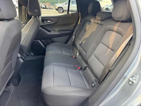 Used 2025 Chevrolet Equinox LT AWD/4WD image 16