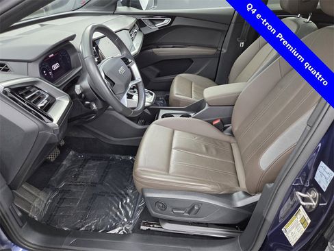 Used 2022 Audi Q4 e-tron Premium image 27