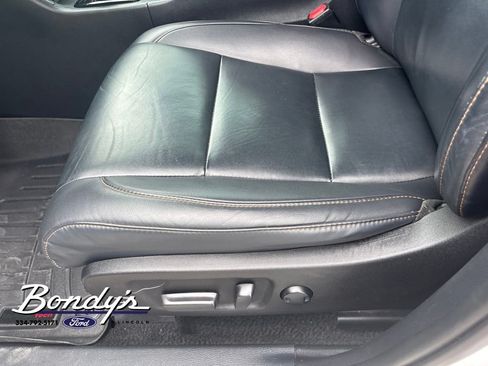 Used 2019 Toyota Highlander XLE FWD image 6
