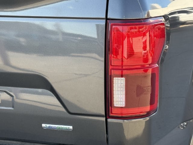 Used 2019 Ford F150 Lariat RWD image 6