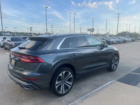 Used 2020 Audi Q8 Premium Plus image 7