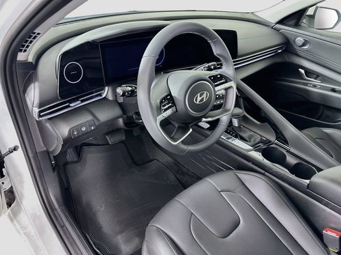 New 2026 Hyundai Elantra Limited FWD image 9