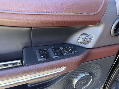 Used 2022 Ford Expedition Limited image 23