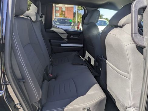 Used 2024 Toyota Tacoma TRD Off-Road image 29