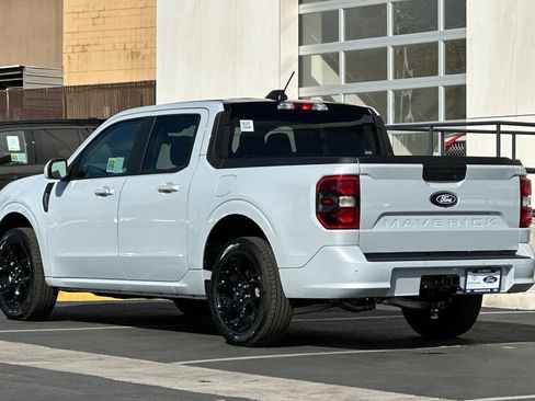 New 2026 Ford Maverick Lobo image 5