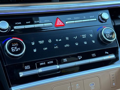 New 2026 Hyundai Santa Fe Calligraphy AWD/4WD image 22