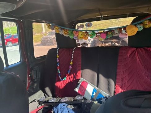 Used 2021 Jeep Wrangler Unlimited Sport image 11