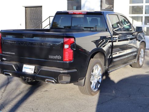 Used 2025 Chevrolet Silverado 1500 High Country image 10