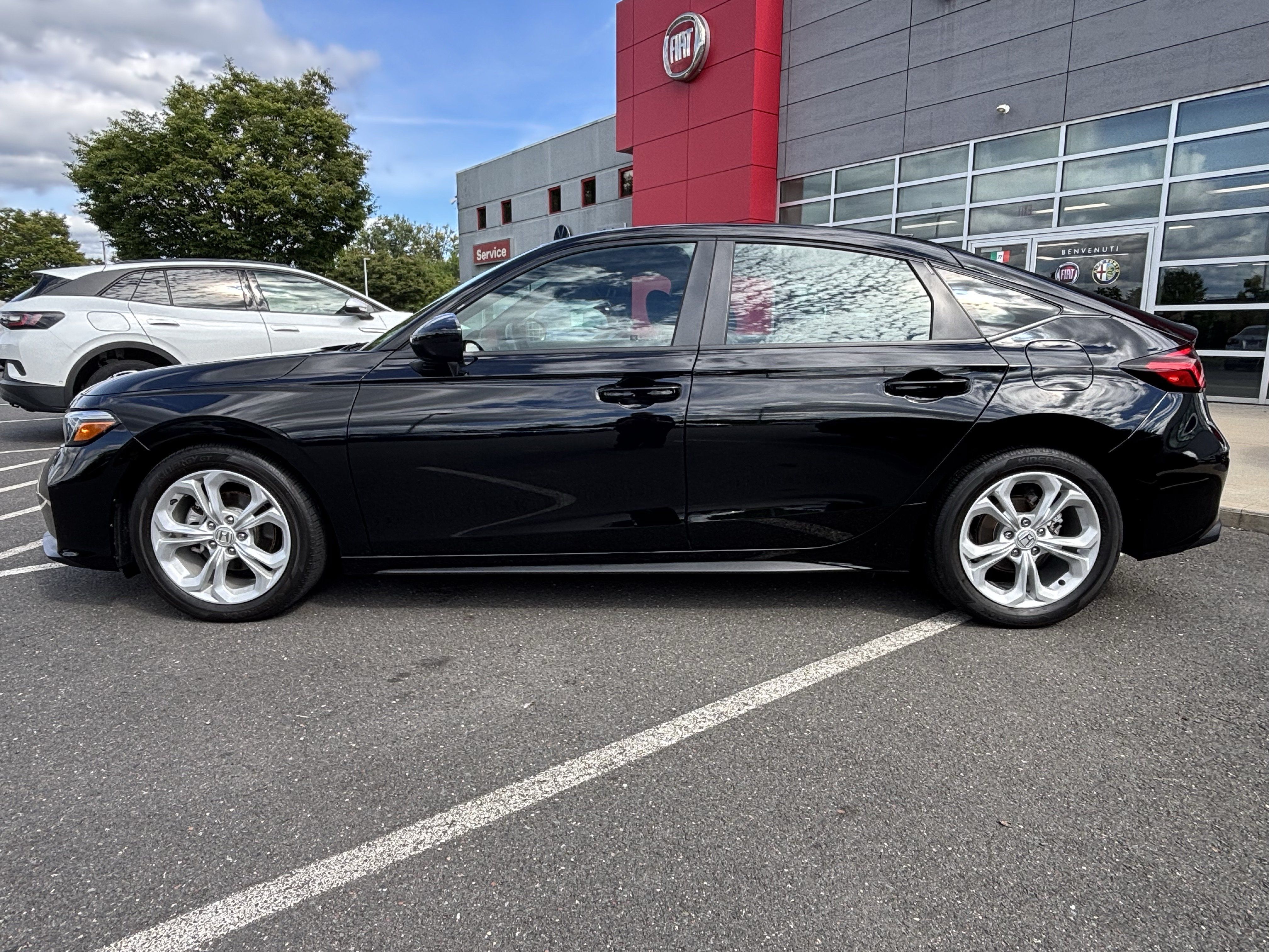 Used 2025 Honda Civic Sport image 4
