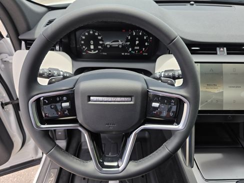 Used 2026 Land Rover Discovery Sport Landmark AWD/4WD image 15