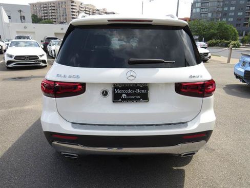 Certified 2020 Mercedes-Benz GLB 250 4MATIC image 3