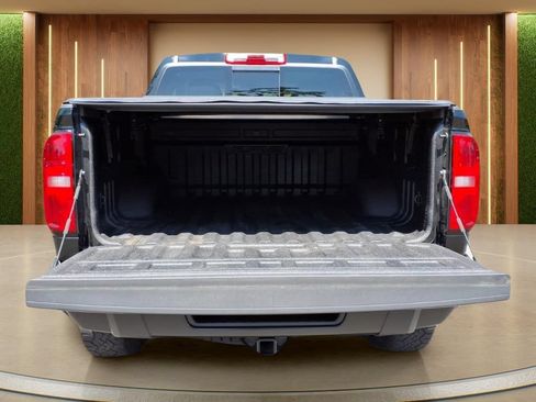 Certified 2022 Chevrolet Colorado ZR2 w/ ZR2 Midnight Special Edition AWD/4WD image 31