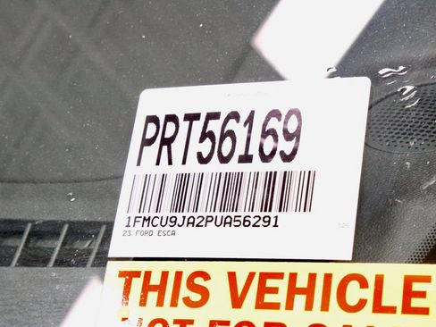 Used 2023 Ford Escape Platinum AWD/4WD image 33