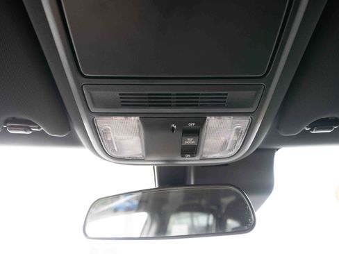 Used 2022 Honda Pilot Sport image 18