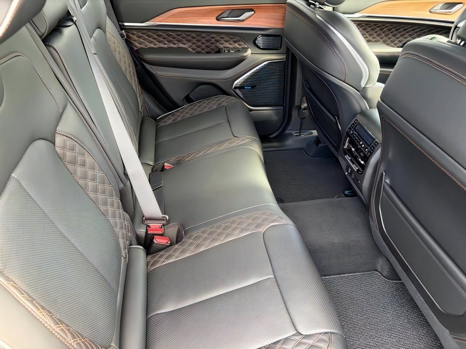 New 2027 Jeep Grand Cherokee Summit AWD/4WD image 11