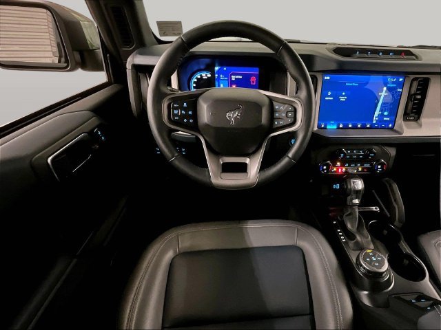 Used 2024 Ford Bronco Outer Banks w/ Sasquatch Package AWD/4WD image 5
