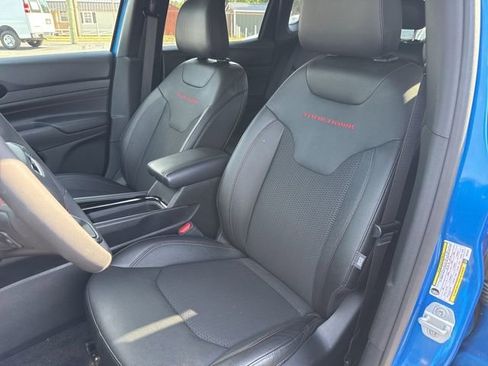 Used 2024 Jeep Compass Trailhawk w/ Trailhawk Convenience Group image 13