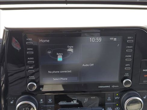 Used 2021 Toyota Highlander XLE image 20