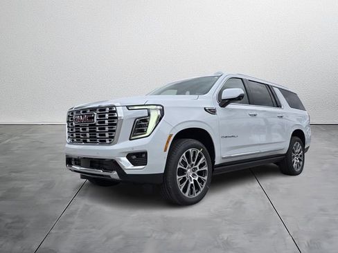 New 2026 GMC Yukon XL Denali w/ Denali Reserve Package AWD/4WD image 2