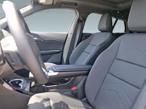 Used 2026 BMW X2 xDrive28i image 5