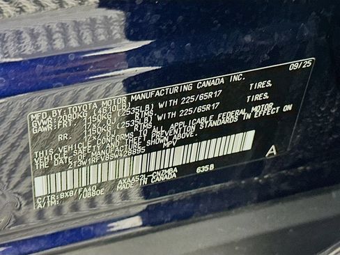 Certified 2025 Toyota RAV4 XLE FWD image 32