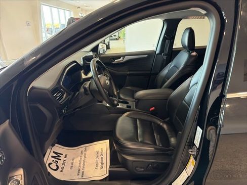 Used 2024 Ford Escape Platinum AWD/4WD image 9