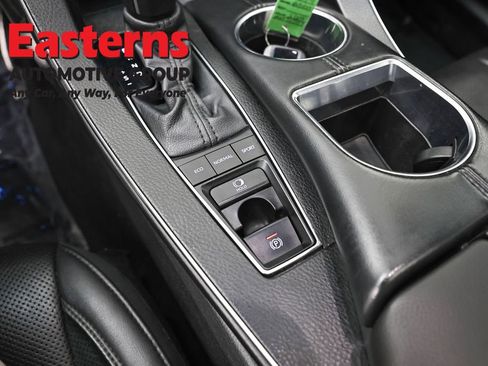 Used 2021 Toyota Avalon XSE FWD image 21