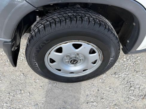 Used 2001 Honda CR-V LX image 11