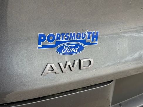 Used 2025 Nissan Murano SV AWD/4WD image 18