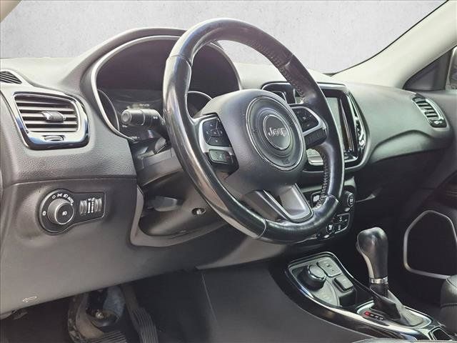 Used 2019 Jeep Compass Limited AWD/4WD image 10