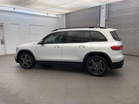 Used 2023 Mercedes-Benz GLB 250 4MATIC image 7