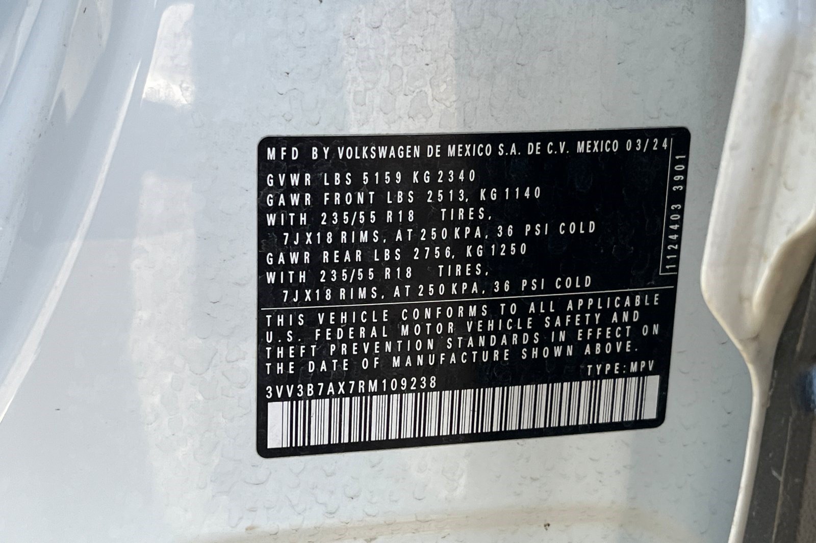 Used 2024 Volkswagen Tiguan SE FWD image 10