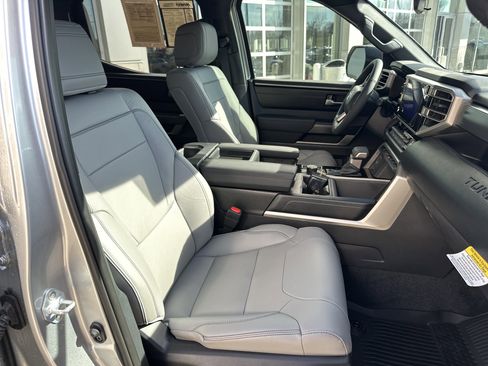 Used 2026 Toyota Tundra SR5 w/ SR5 Premium Package image 27