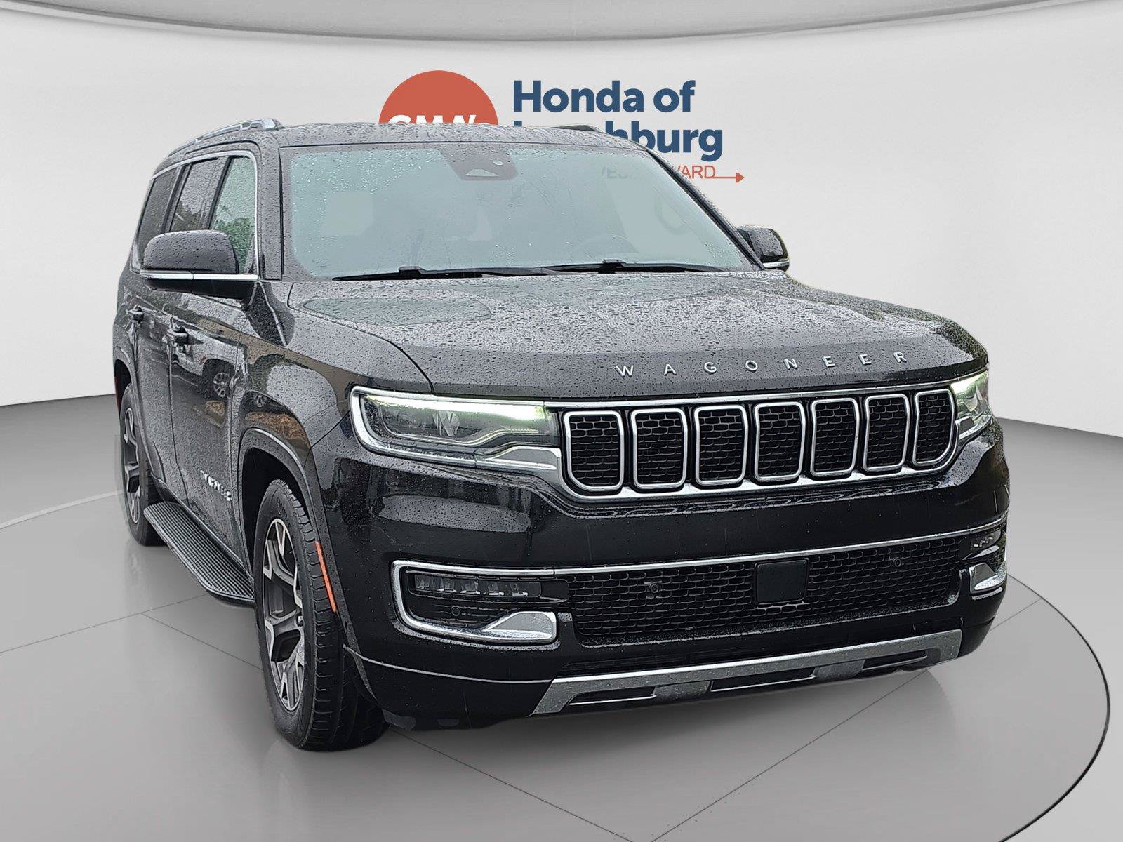 Used 2024 Jeep Wagoneer Series III AWD/4WD image 7